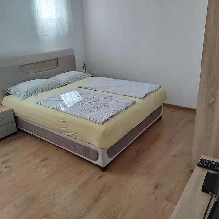 Daire Anastasija Surčin