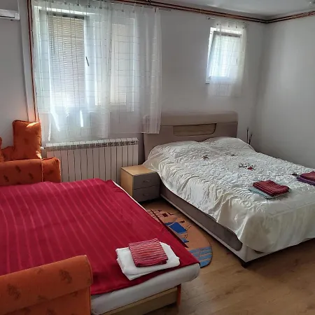 Anastasija Apartment *